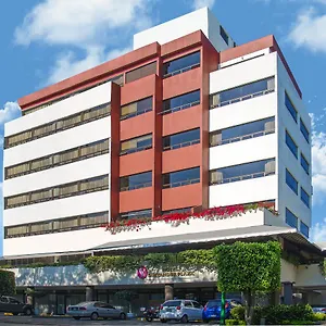 hotel-santander-plaza.guatemalaantiguahotels.com/
